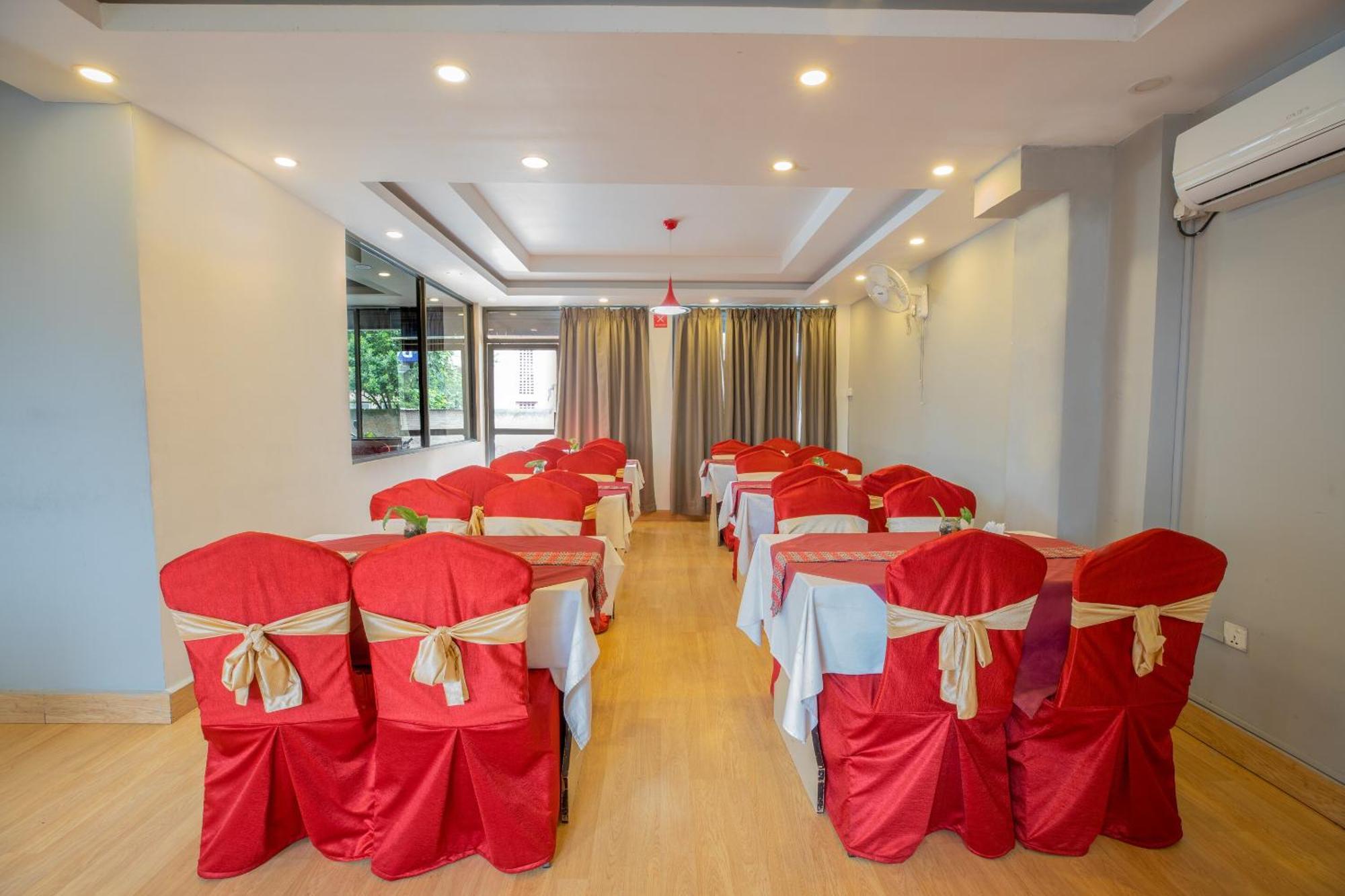 Oyo 123 Hotel Prince Plaza กาฐมาณฑุ ภายนอก รูปภาพ